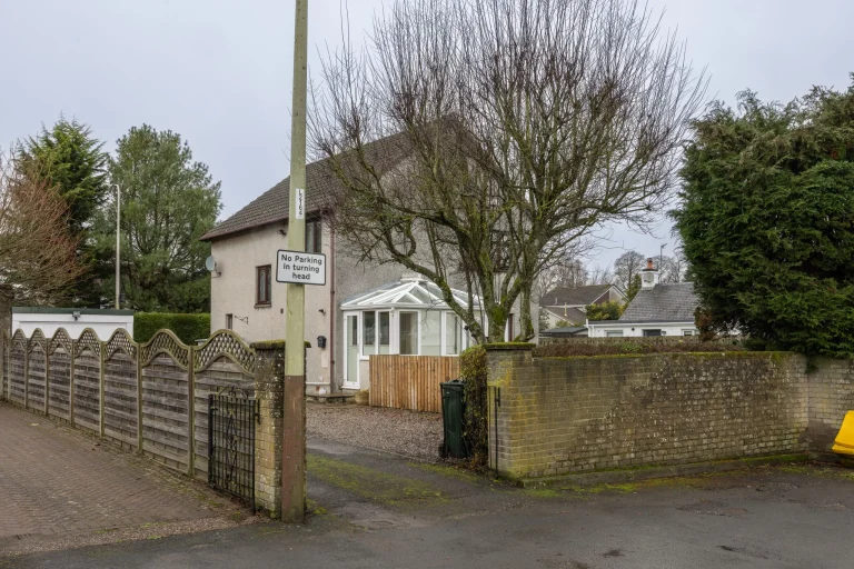 37 Manor Gardens, Blairgowrie, PH10 6JS