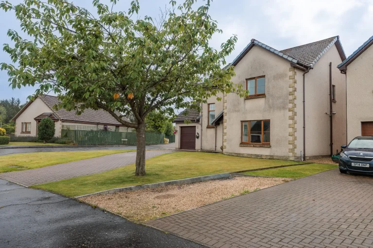 6 Willow Place, Blairgowrie, PH10 6UY