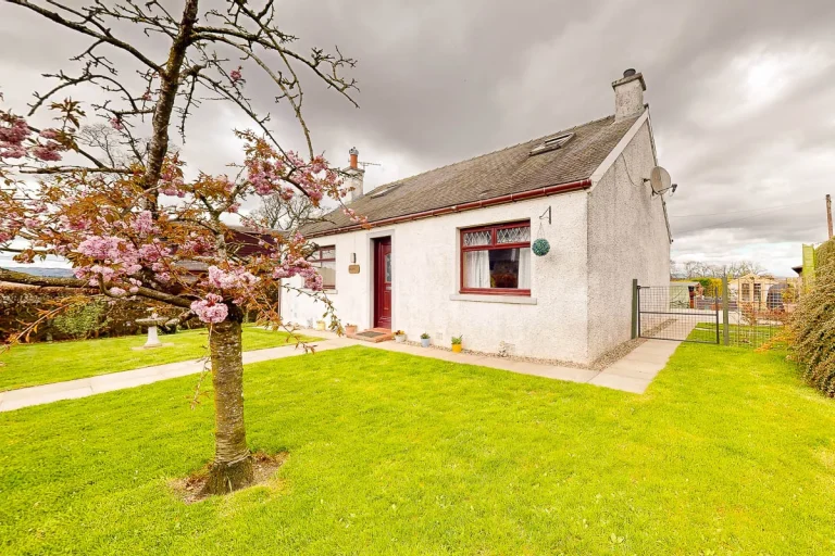 Springfield Cottage, Balhomie Farm, Cargill, PH2 6DS