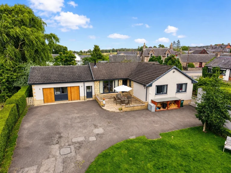 Pinegrove, Alyth Road, Meigle, Blairgowrie, PH12 8RP